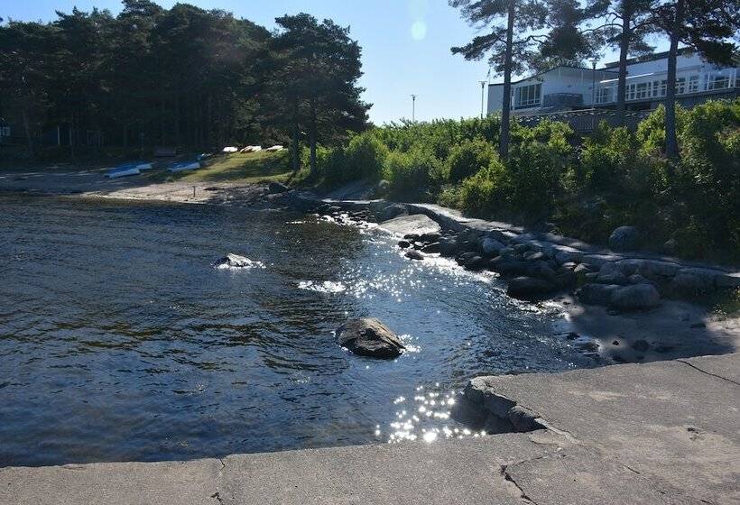Vandrarhem, Hostel In Hällestrand Semesterby
