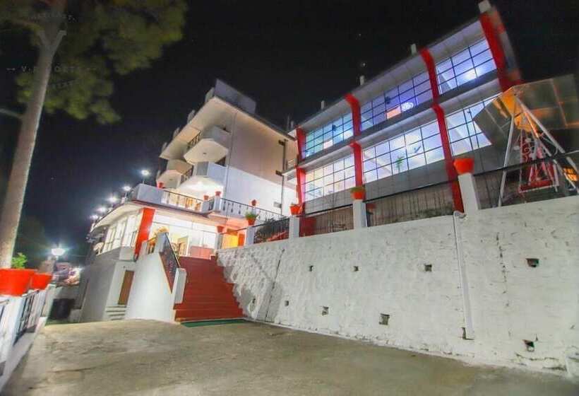 ホテル Beyond Stay Oaktel Nainital