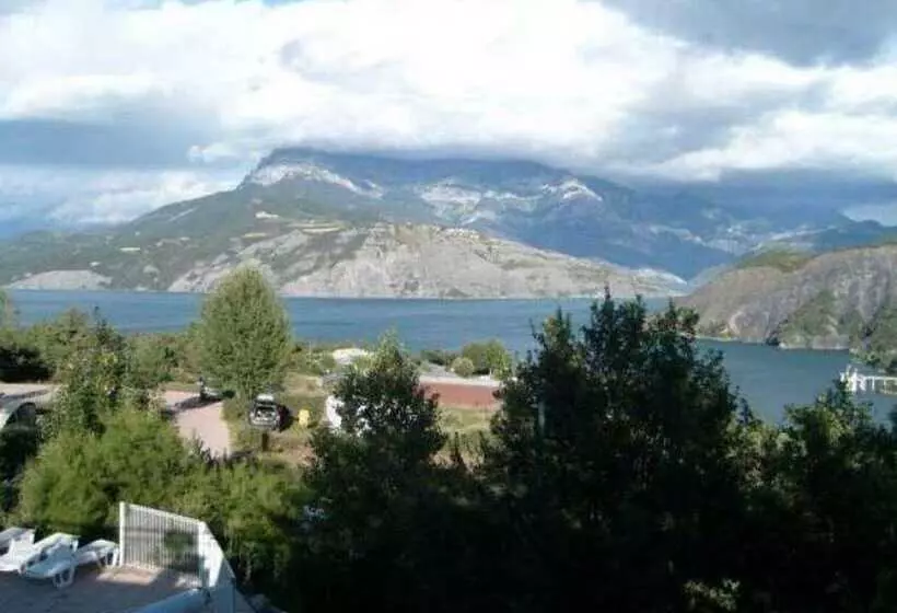 Hotelli Camping La Viste