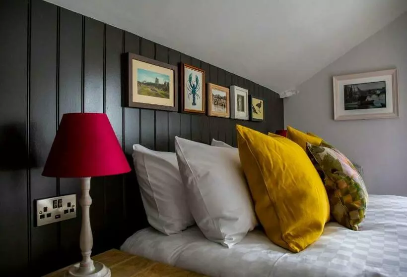 Hotelli Dunstan House