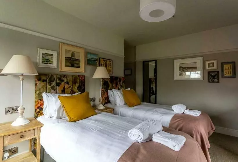 Hotelli Dunstan House