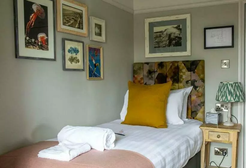 Hotelli Dunstan House