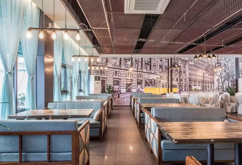 Hotelli Foshan Dashen