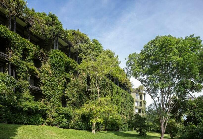 Hotel Heritance Kandalama