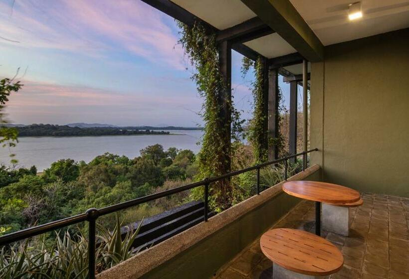 Hotel Heritance Kandalama