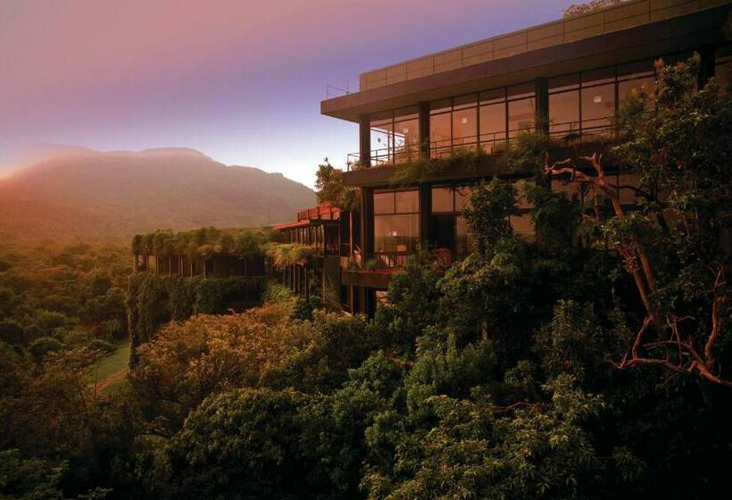 Hotel Heritance Kandalama
