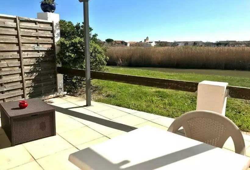 Hotelli Le Maset En Camargue