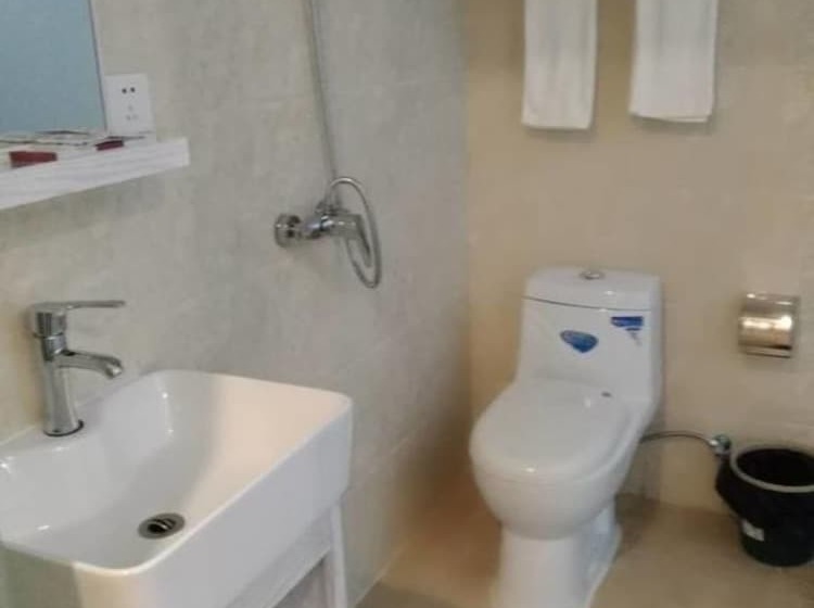 Отель Lele Business