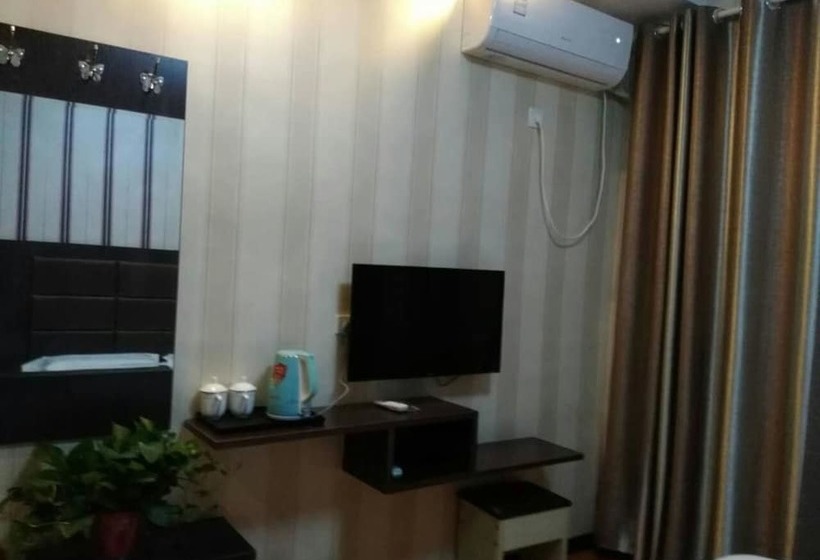 Отель Lele Business