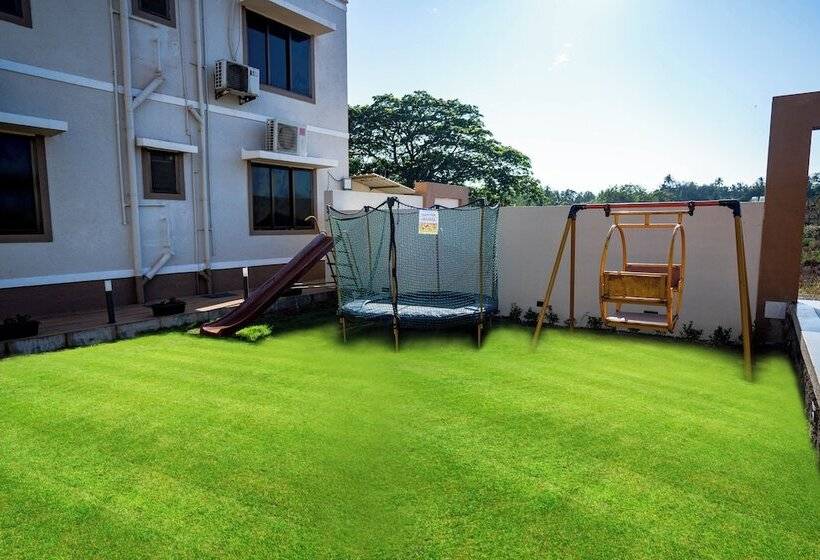 Szálloda Lotus The Lake View Resort