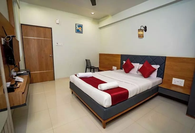 ホテル Lotus The Lake View Resort