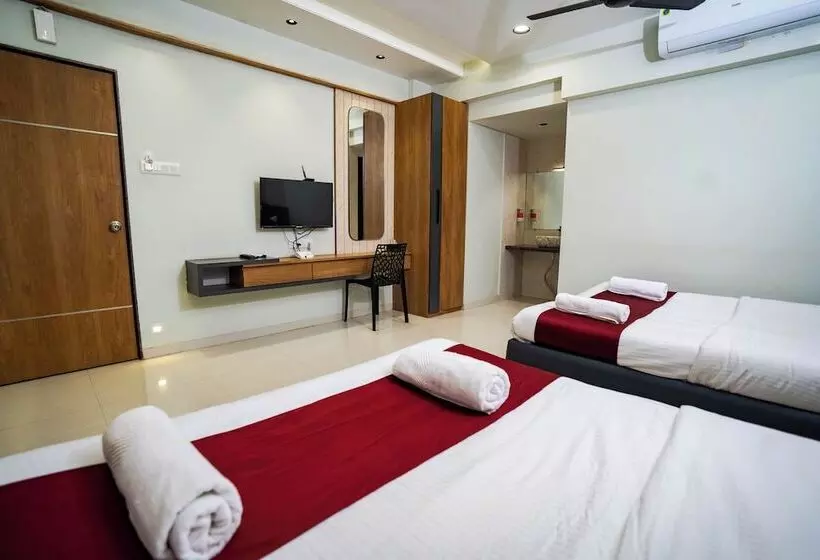 ホテル Lotus The Lake View Resort