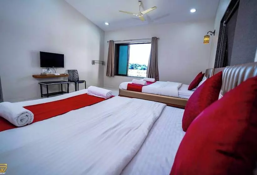 ホテル Lotus The Lake View Resort