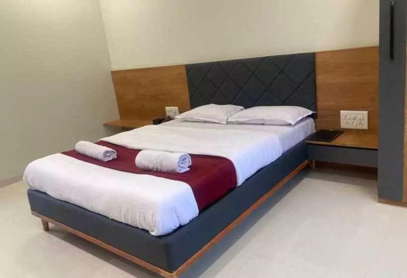 ホテル Lotus The Lake View Resort