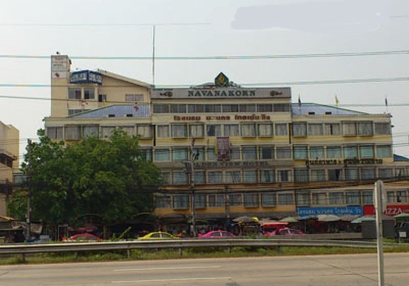 בית מלון כפרי Navanakorn Golden View