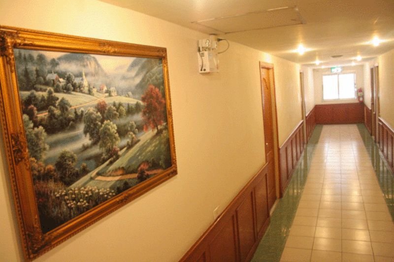 בית מלון כפרי Navanakorn Golden View