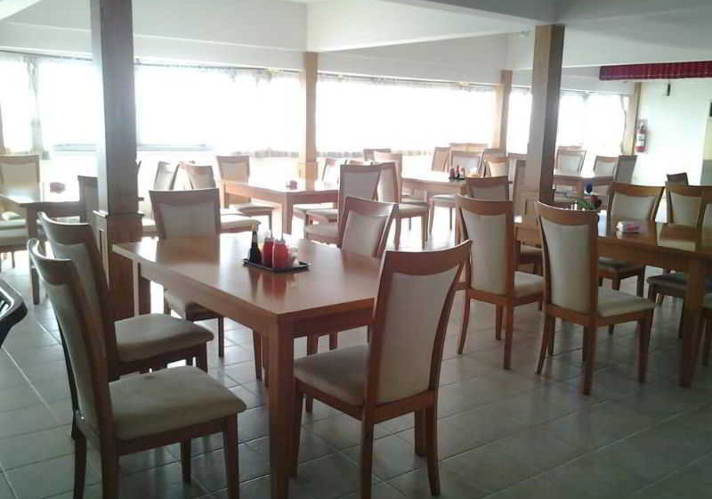 בית מלון כפרי Navanakorn Golden View