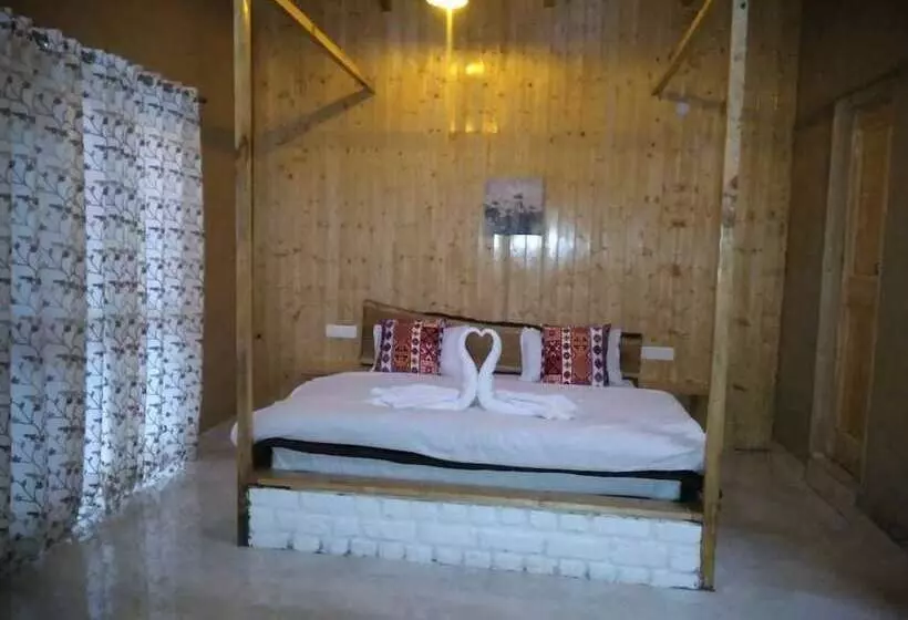 ホテル Offbeat Abodes  Tirthan Valley