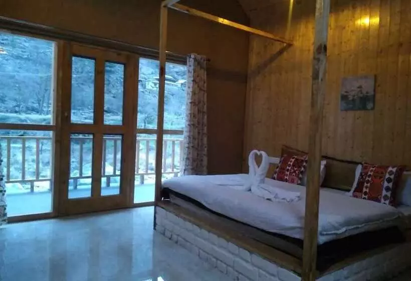 ホテル Offbeat Abodes  Tirthan Valley
