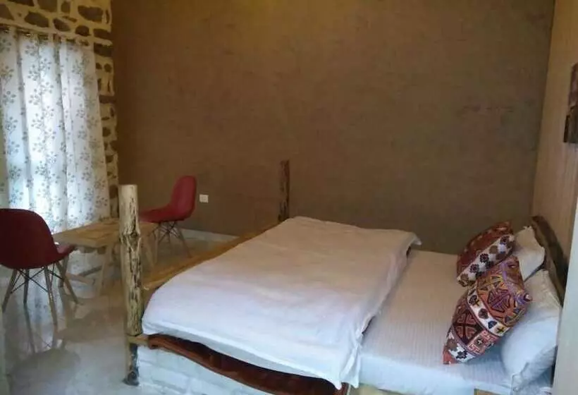 ホテル Offbeat Abodes  Tirthan Valley