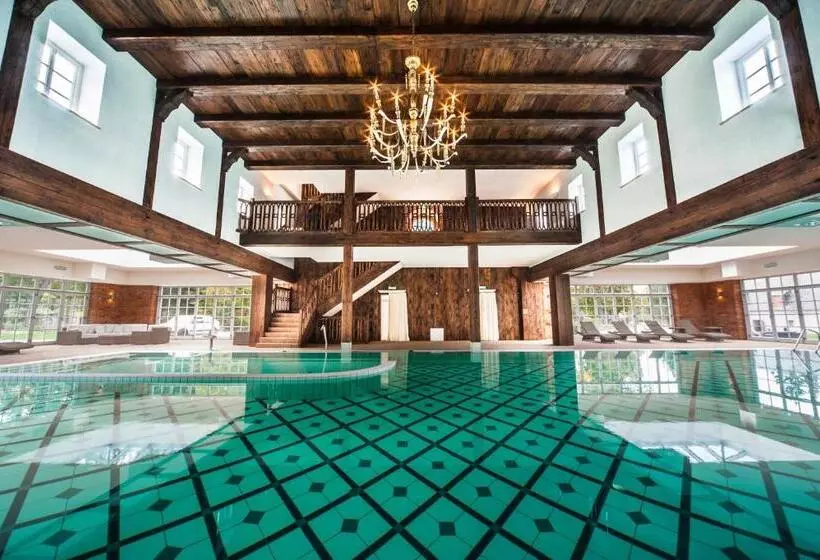 Hotelli Palac Staniszow