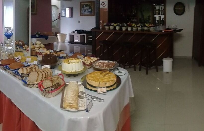 هتل Pousada Doce Vida Campos Do Jordão