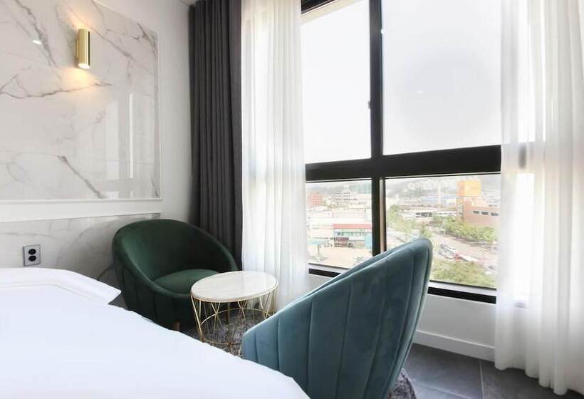 Hotel Raum Suncheon