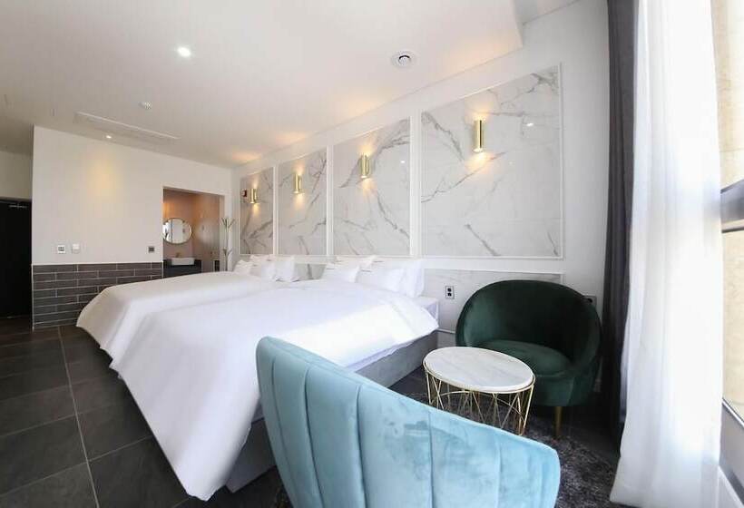 Hotel Raum Suncheon