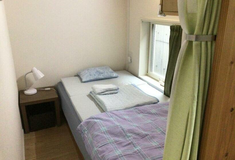 הוסטל Itosima Guesthouse Tomo