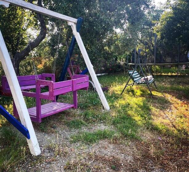 住宿加早餐  Adasu Otel