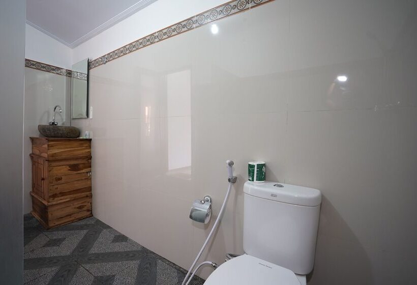 住宿加早餐 Arjuna Bungalow