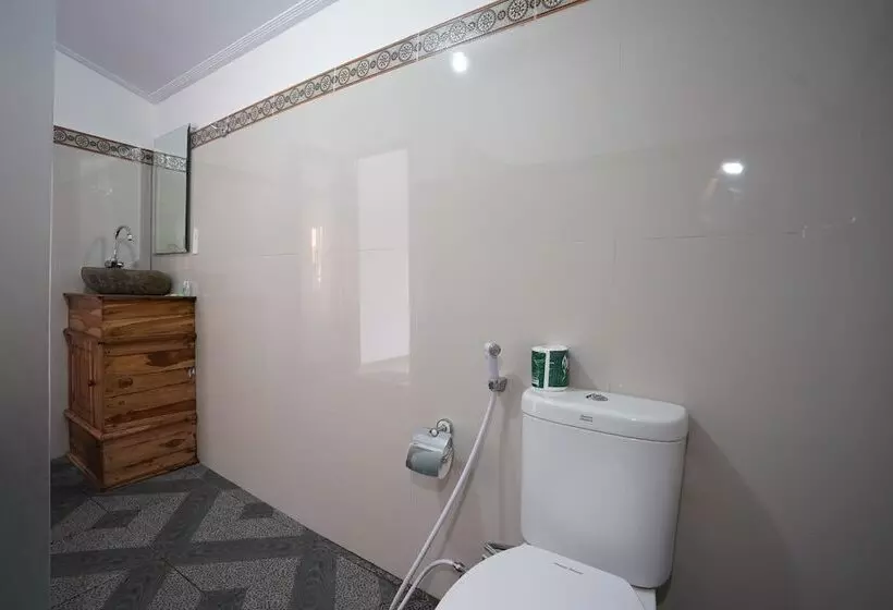 Aamiaismajoitus (B&B) Arjuna Bungalow