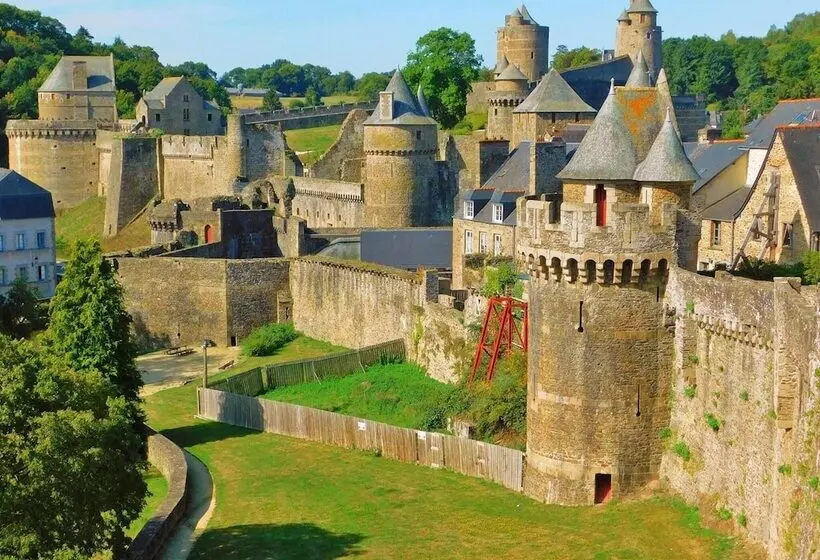 Aamiaismajoitus (B&B) Chateau De La Chasse Beauvais