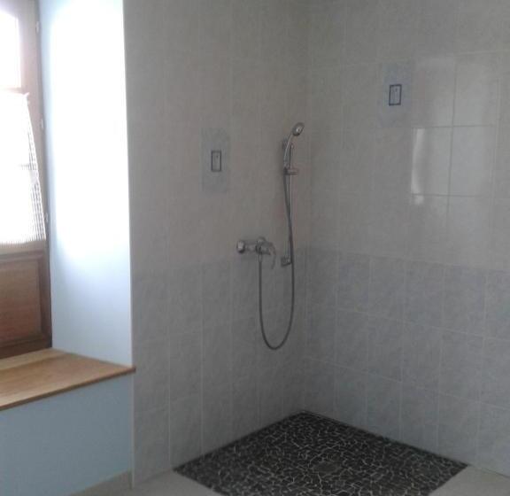 민박 Domaine De La Rue