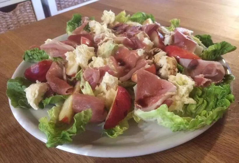 Aamiaismajoitus (B&B) Spruce Lake