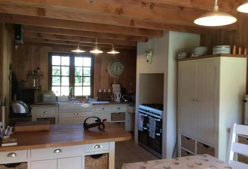 Aamiaismajoitus (B&B) Spruce Lake