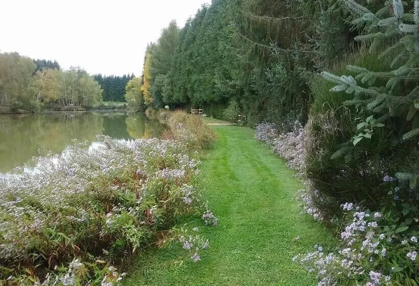 Aamiaismajoitus (B&B) Spruce Lake