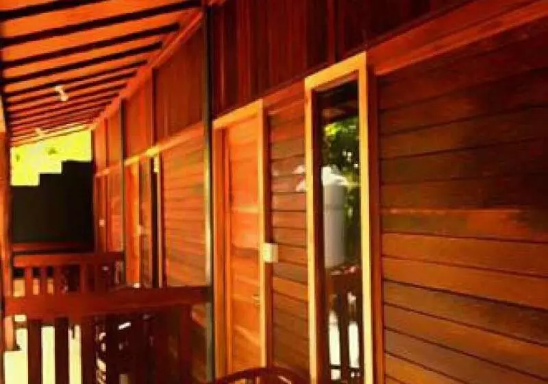 Aamiaismajoitus (B&B) The Rahayu Cottage