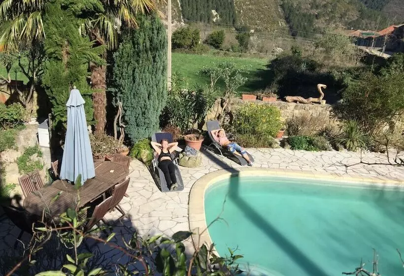 Bed and Breakfast Villa Issiates