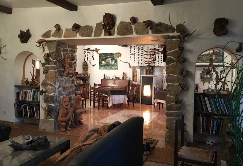 住宿加早餐  Villa Issiates