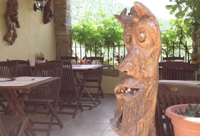 住宿加早餐  Villa Issiates