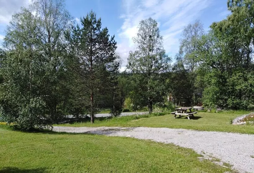 Retkeilymaja B&b Gillhov & Camping
