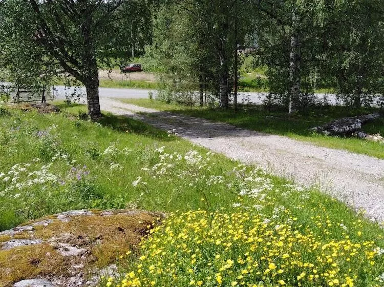 Retkeilymaja B&b Gillhov & Camping