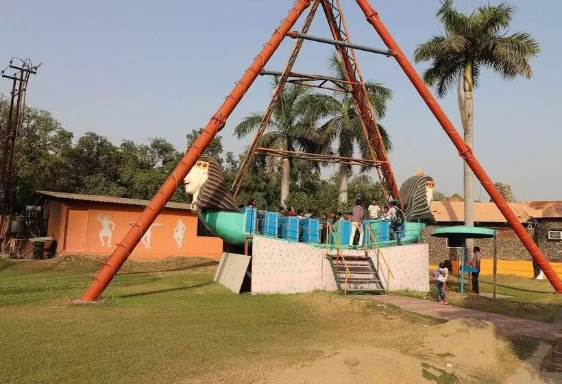 ホテル Aamrapaali Water Park By Oyo Rooms