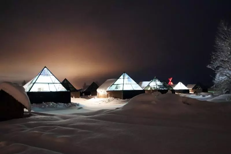 ホテル Aurora Pyramid Glass Igloos