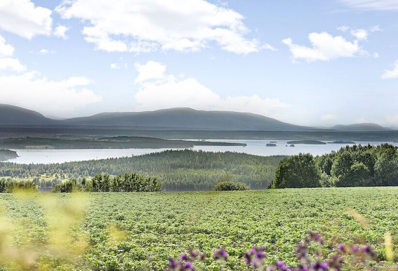 בית מלון כפרי First Camp Frosonostersund