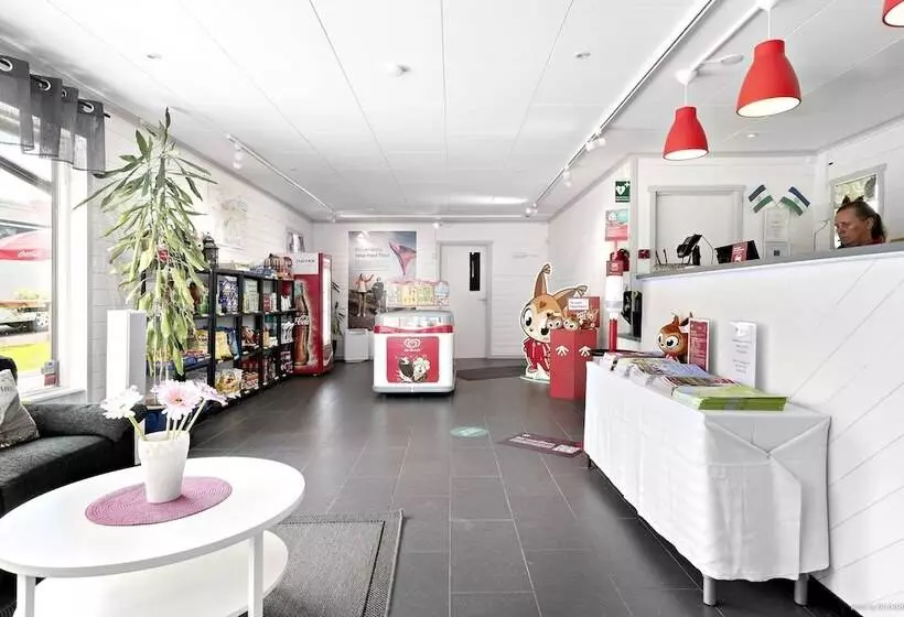 Hotelli First Camp Frosonostersund