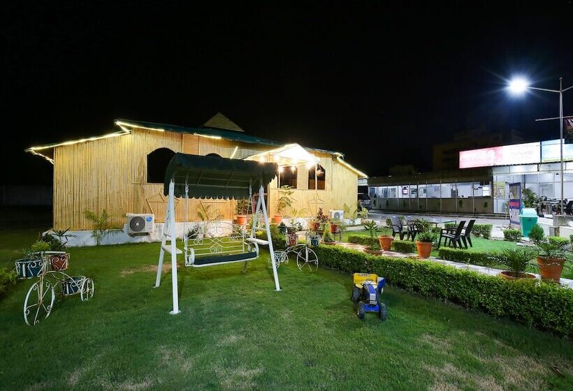 호텔 Goldenland By Oyo Rooms