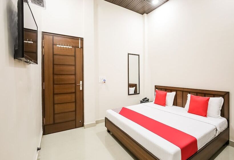 호텔 Goldenland By Oyo Rooms