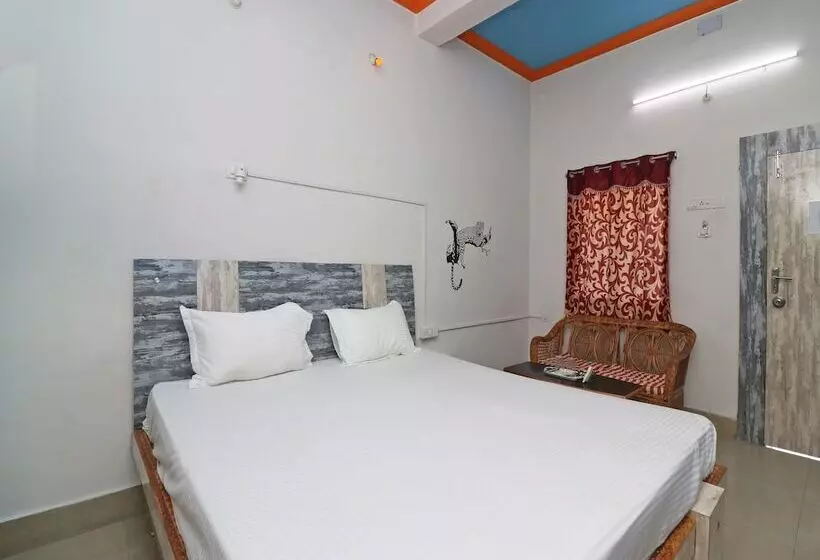 ホテル Kavin's Inn By Oyo Rooms